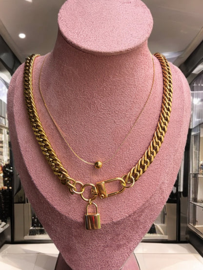 Chunky lock necklace